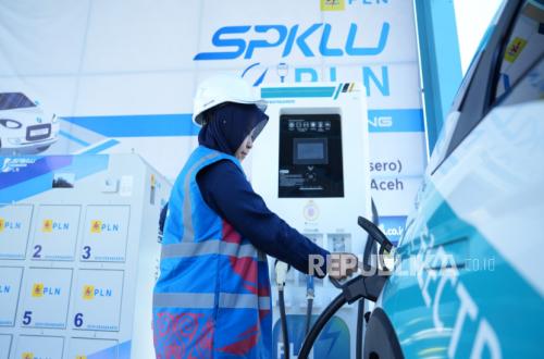 Infrastruktur SPKLU untuk kendaraan listrik di Indonesia